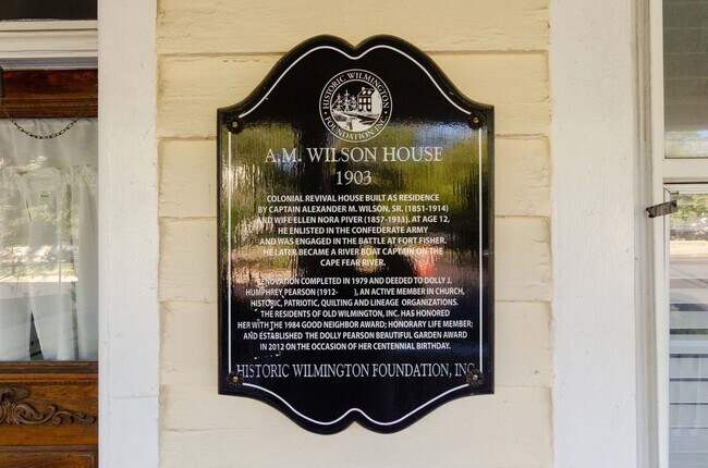 Building Photo - 402 S 5th Ave