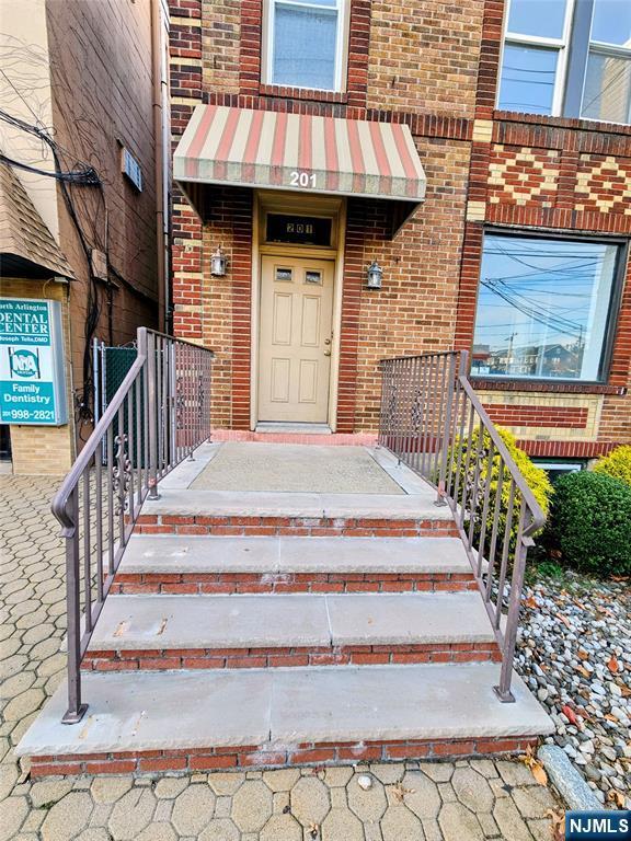 Foto del edificio - 201 Ridge Rd