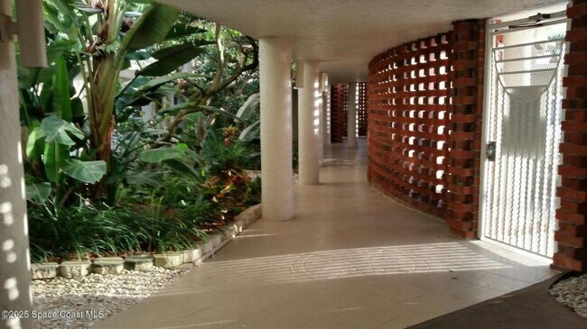 Foto del edificio - 2225 N Hwy A1A