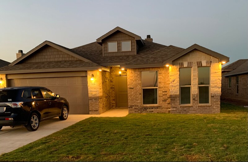 Foto principal - 7426 29th St