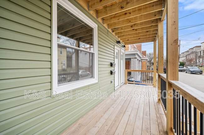 Photo - 477 Norton St Apartment