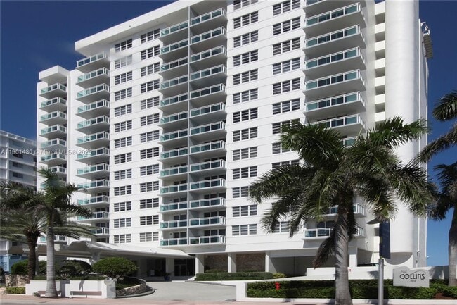 Foto del edificio - 6917 Collins Ave
