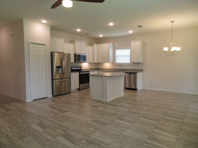 Foto del edificio - 368 Sandcrest Cir