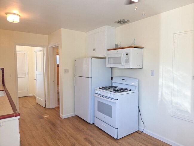 Foto del edificio - Sunnyvale Duplex Near Apple & Major Tech Campuses