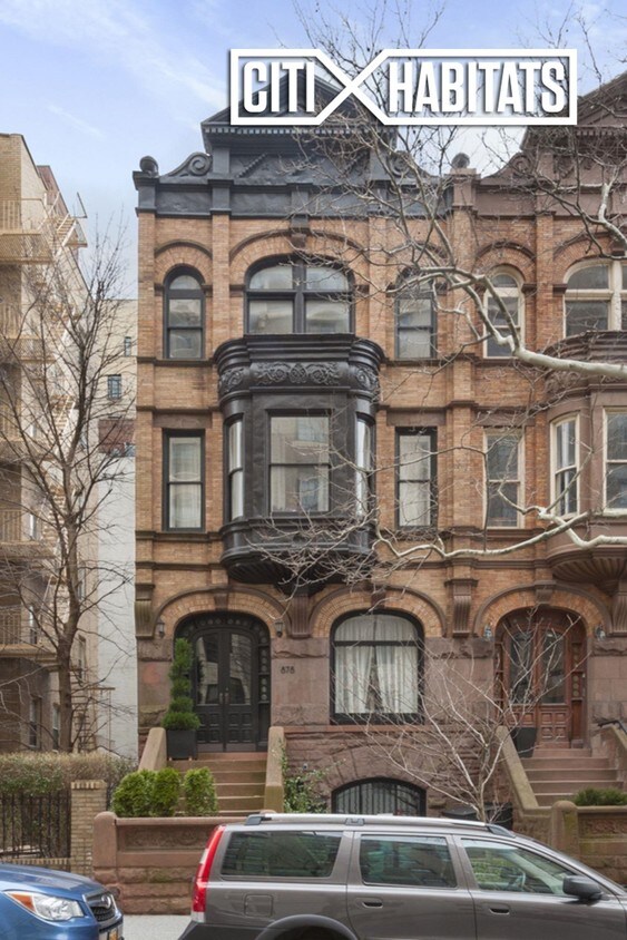 Primary Photo - 878 President St