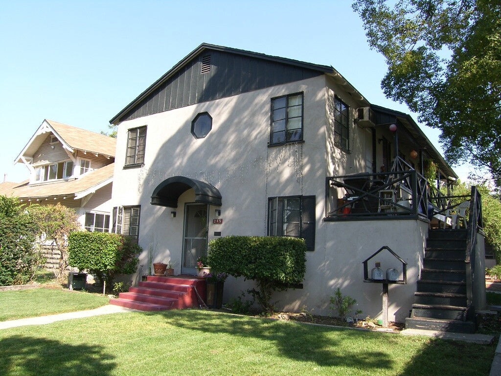 Building Photo - 215 E F St
