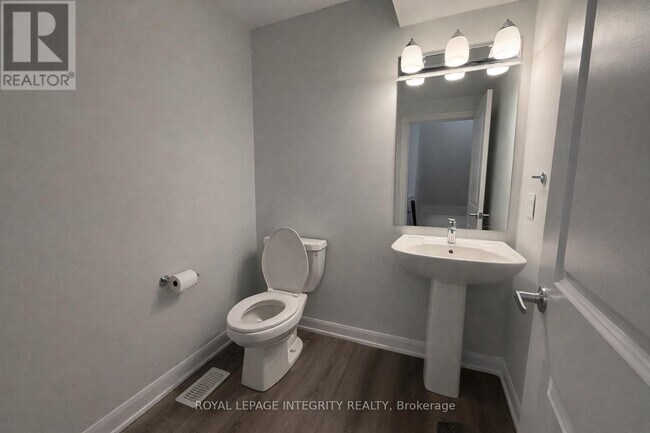 Photo du bâtiment - 1217 Creekway Private