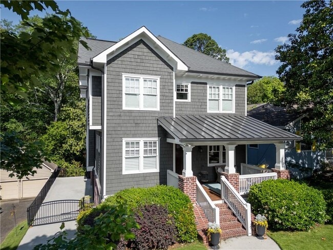 Building Photo - 2922 Lookout Pl NE
