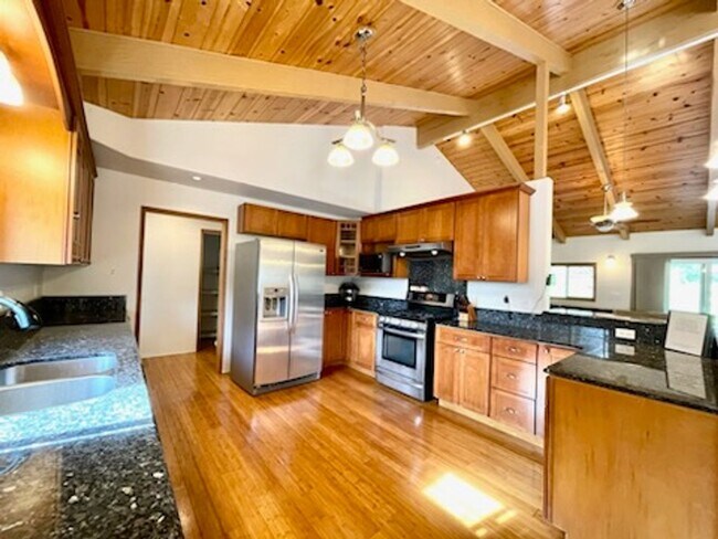 Building Photo - 44-3393 Kalaniai Rd