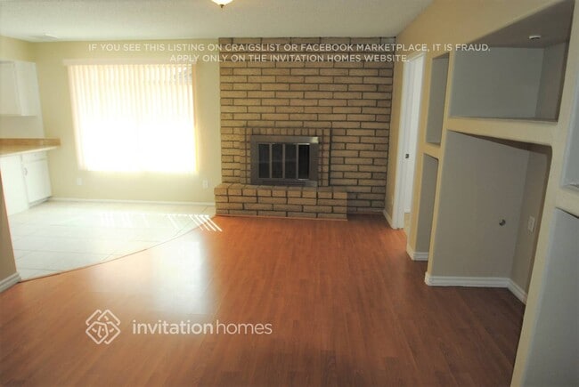 Building Photo - 7525 W Pinchot Ave