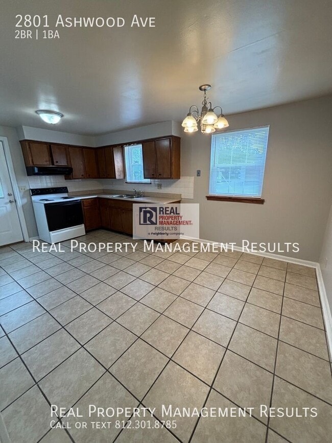 Building Photo - 2801 Ashwood Ave