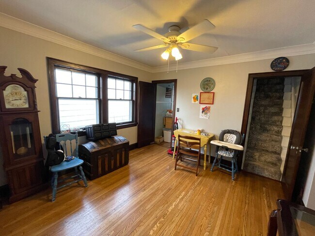 Foto del edificio - AVAILABLE JULY - 3 BEDROOM/1.5 BATHROOM HOME