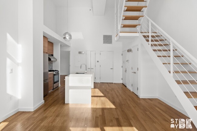 Building Photo - 333 Greene Ave