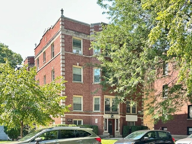 Building Photo - 912 Crain St