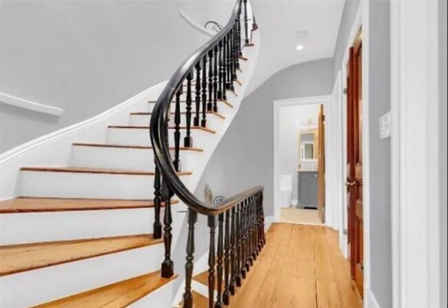Foto del edificio - 484 Columbus Ave