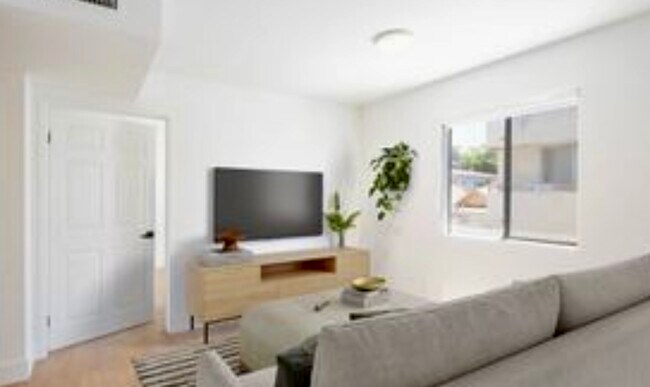 Foto del edificio - 3855 Vinton Ave