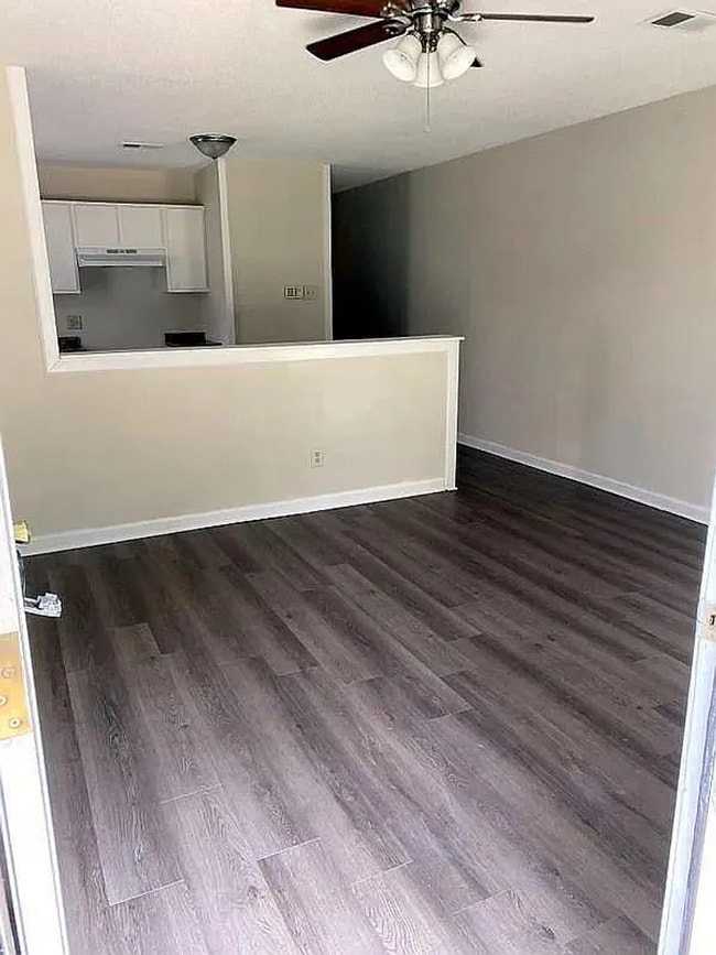 Building Photo - 308 Gannt St