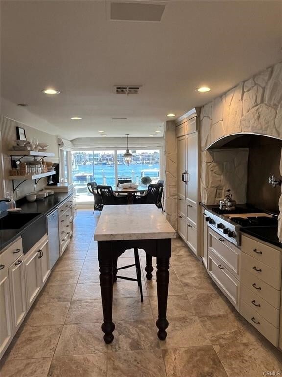 Foto del edificio - 2636 Bayshore Dr