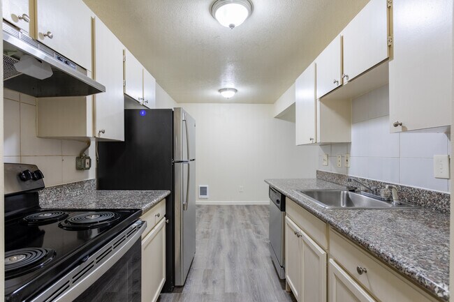 Estudio, 1 BA: 450 ft² - Alder Royal