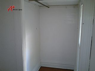 Building Photo - 1203 W 22nd St