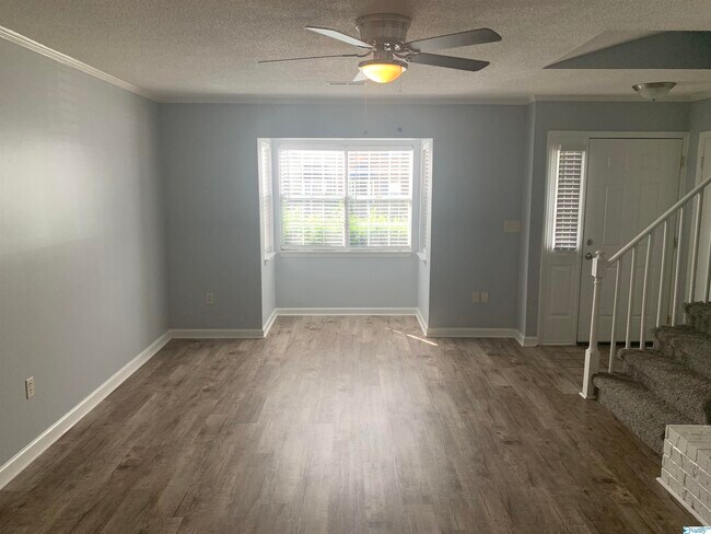 Foto del edificio - 11112 Memorial Pkwy SW