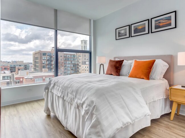 Foto del edificio - 819 W Van Buren St