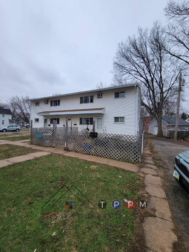 Primary Photo - 1 Bedroom | 1 Bathroom Upper Unit in Water...