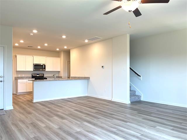 Building Photo - 321 Stone Ct