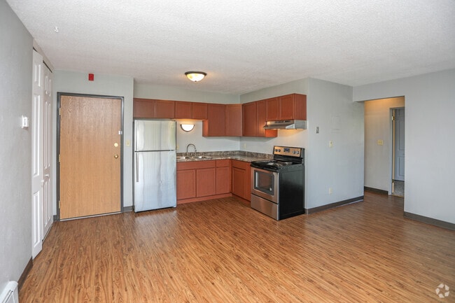 2BR, 1BA - 700SF - Southern Manor Apartments