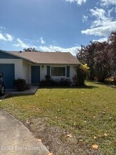 Building Photo - 131 NE 2nd St