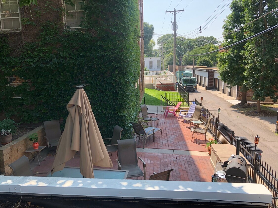 Primary Photo - 227 Montrose Pl