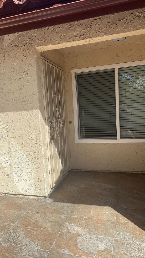Building Photo - 226 Carissa Dr