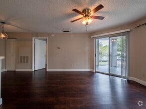 Building Photo - 711 Sugar Bay Way