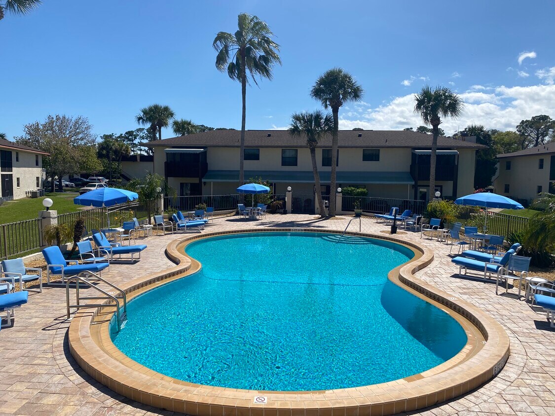 Marcell Gardens Apartments in Daytona Beach, FL