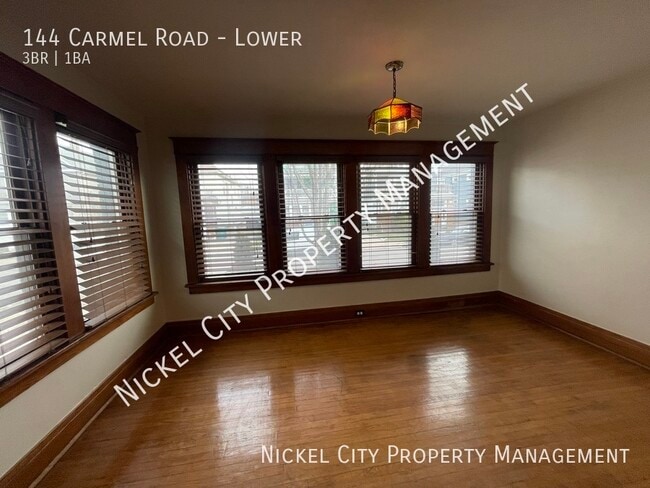 Foto del edificio - 144 Carmel Rd