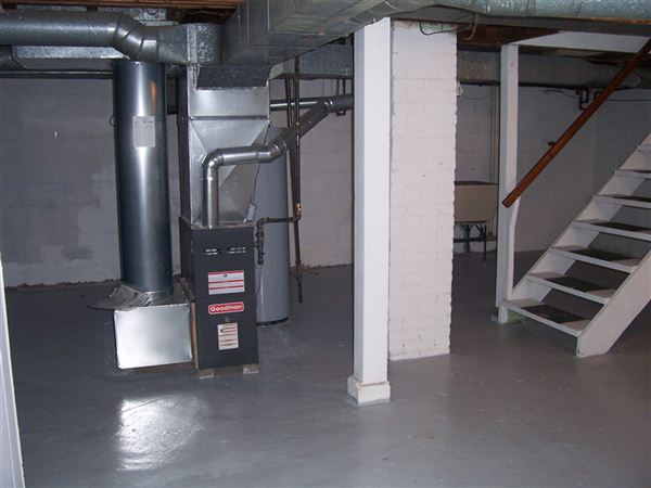 Building Photo - 3009 Prast Blvd