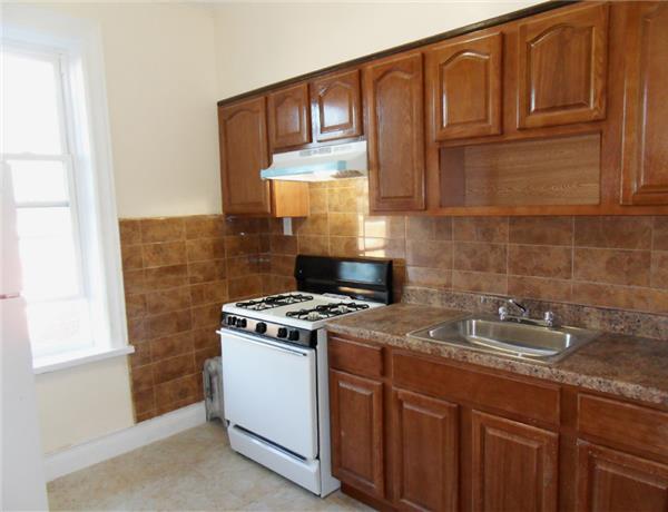 Building Photo - 747 Miller Ave