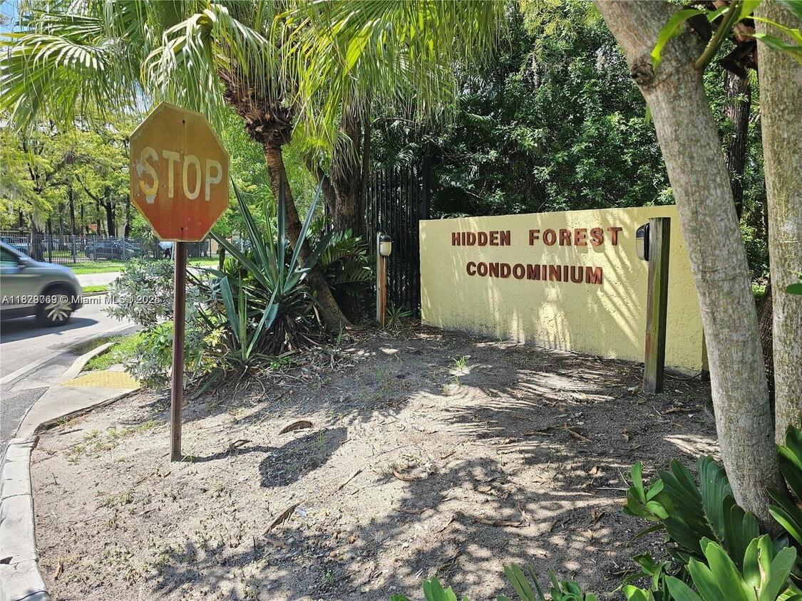 Foto principal - 4311 NW 19th St