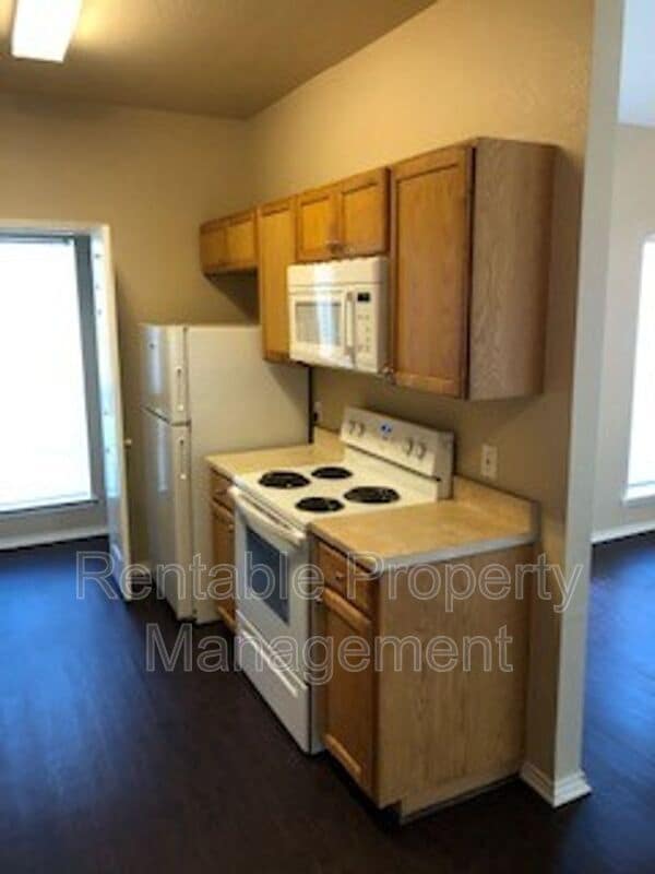 Building Photo - 108 Collett Ct