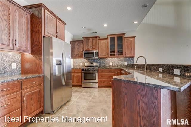 Building Photo - 3 br, 2.5 bath House - 311 Harbor Point Place