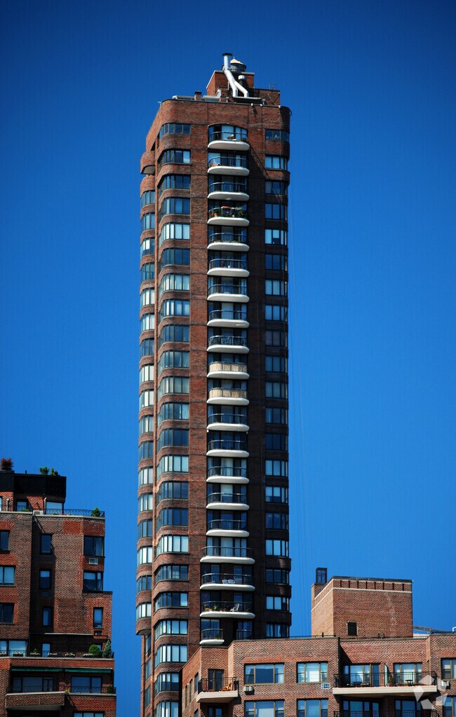 View from Roosevelt Island - 52 E East End Ave