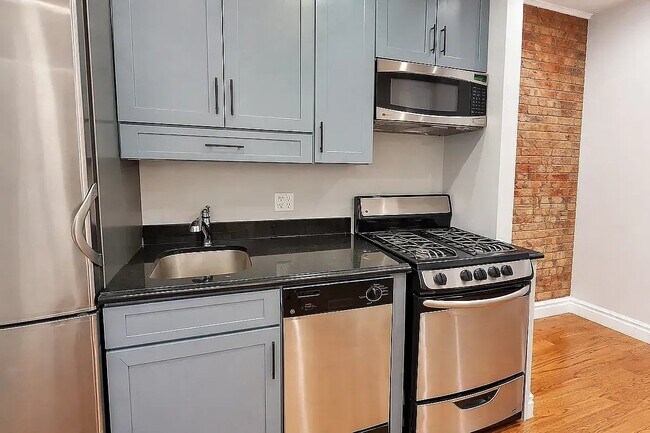 Foto del edificio - 345 E 5th St