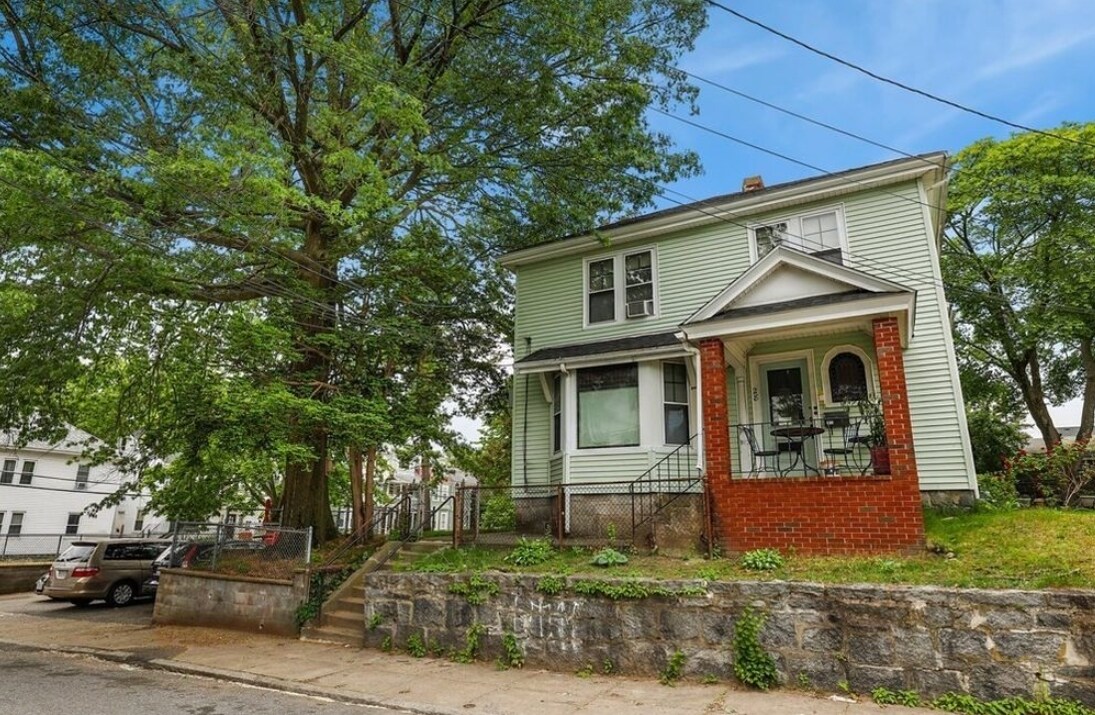 Primary Photo - 28 Albion