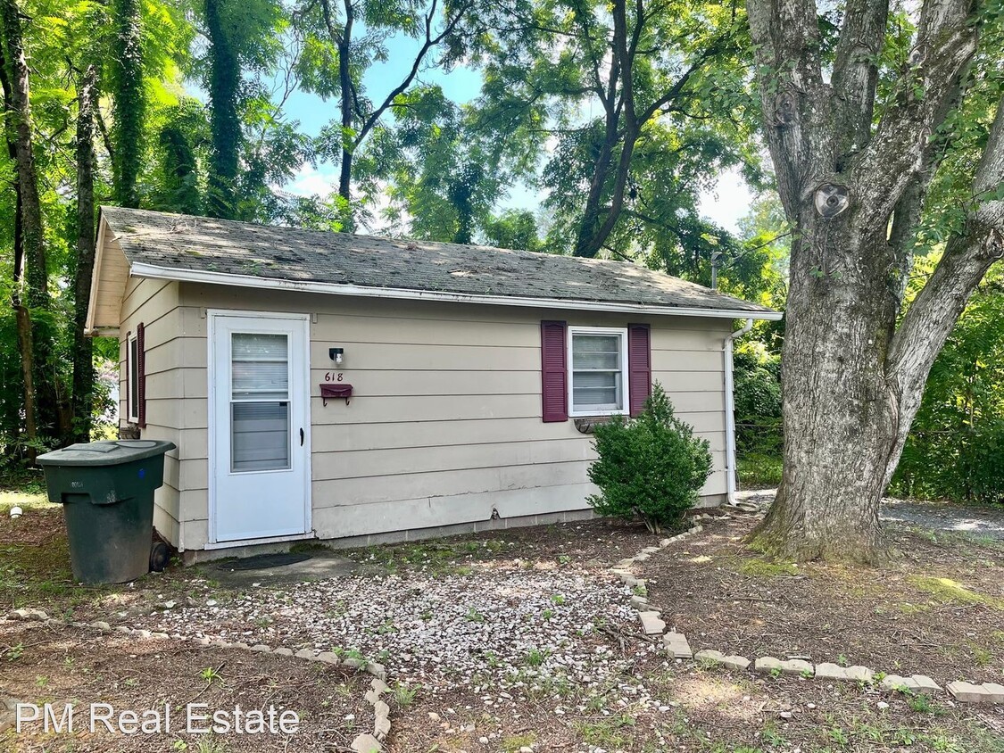 Primary Photo - 1 br, 1 bath House - 618 Price Street