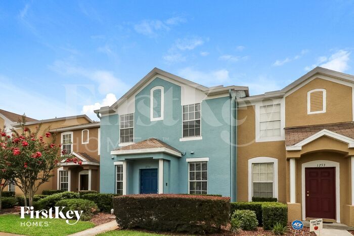 Foto principal - 1251 Charlesworth Dr