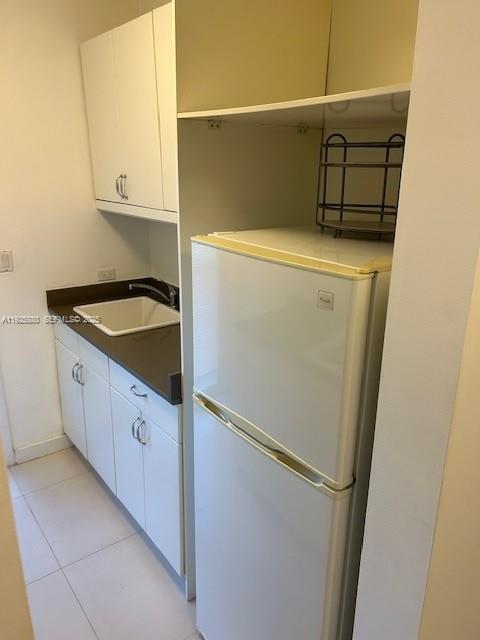 Building Photo - 6944 Byron Ave