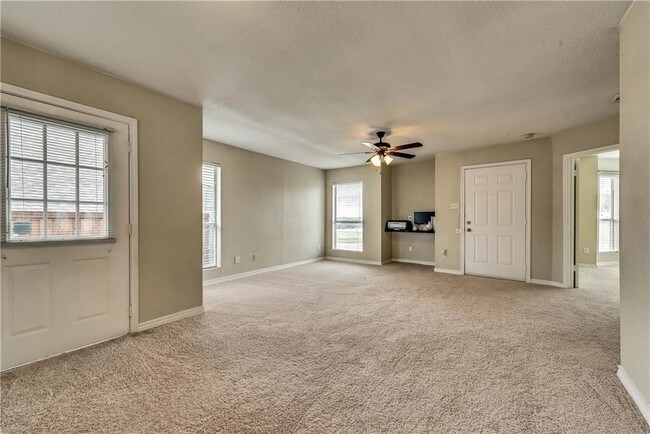 Building Photo - 4732 Morningside Dr