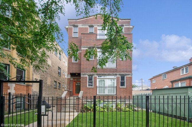 Foto del edificio - 3519 W Medill Ave