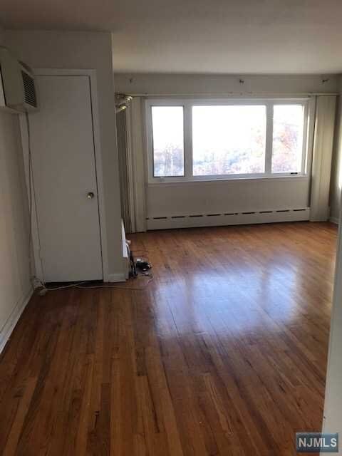 Foto del edificio - 567 Studio Rd
