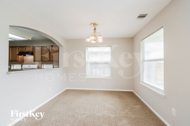 Building Photo - 9131 Sunlit Park Dr